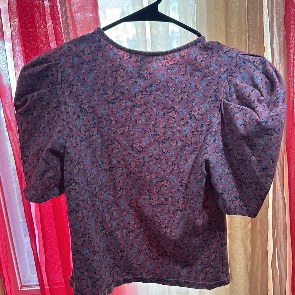 Top - Picture 2 of 3